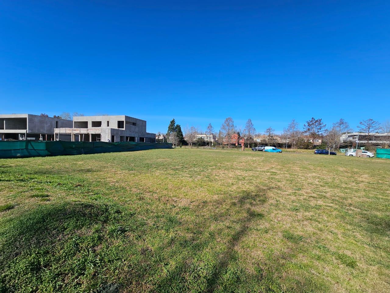 6391939_35739234005268836878469334602245334168828109958373810950677816338580758423053